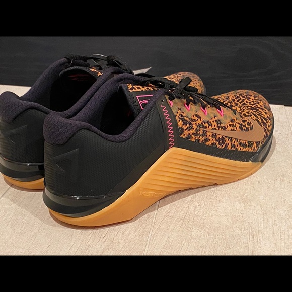 cheetah print metcons